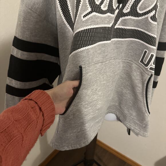 DC Classic XL Gray Vegas Hoodie with Lace-Up Neck and Striped Sleeves - Picture 4 of 7